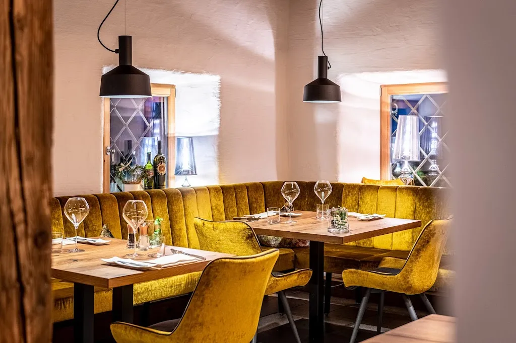 Restaurant RISCHON restaurant in Brunico