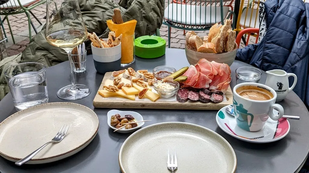 Komot Aperobistro_Brunico_slider_image_2