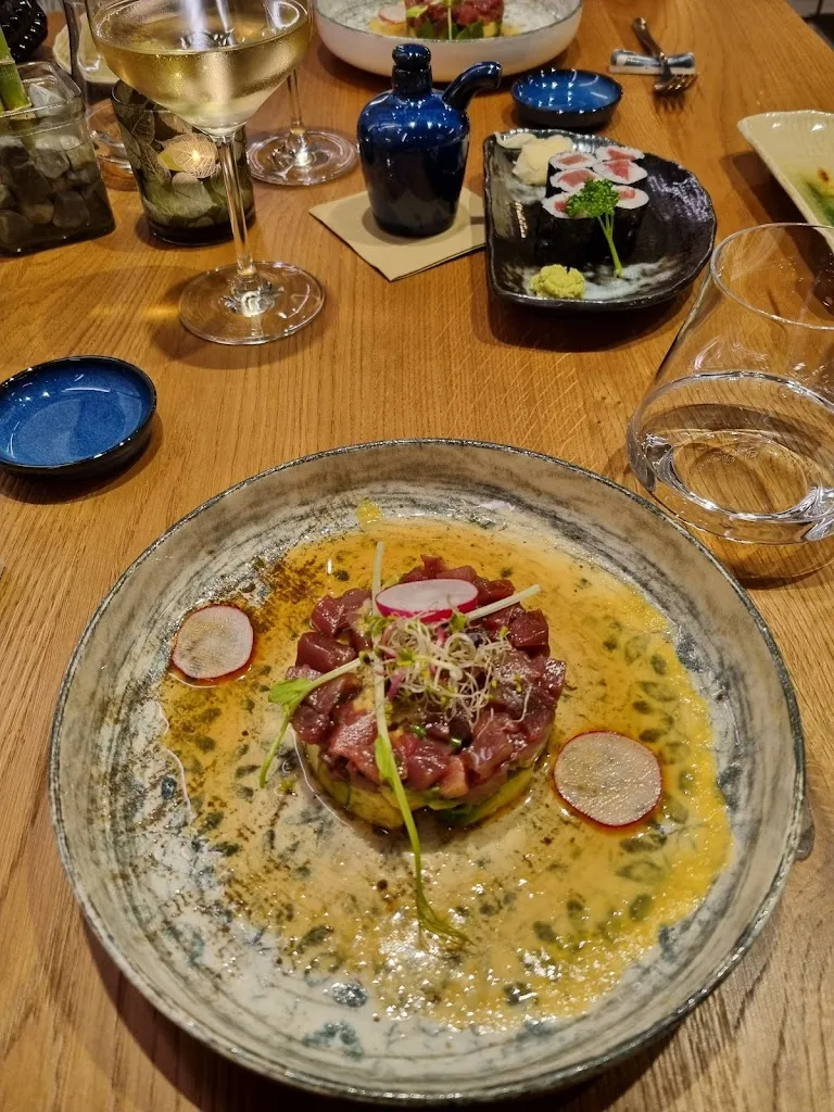 Isch jo Wurscht_VinSushi by RISCHON_Brunico_review