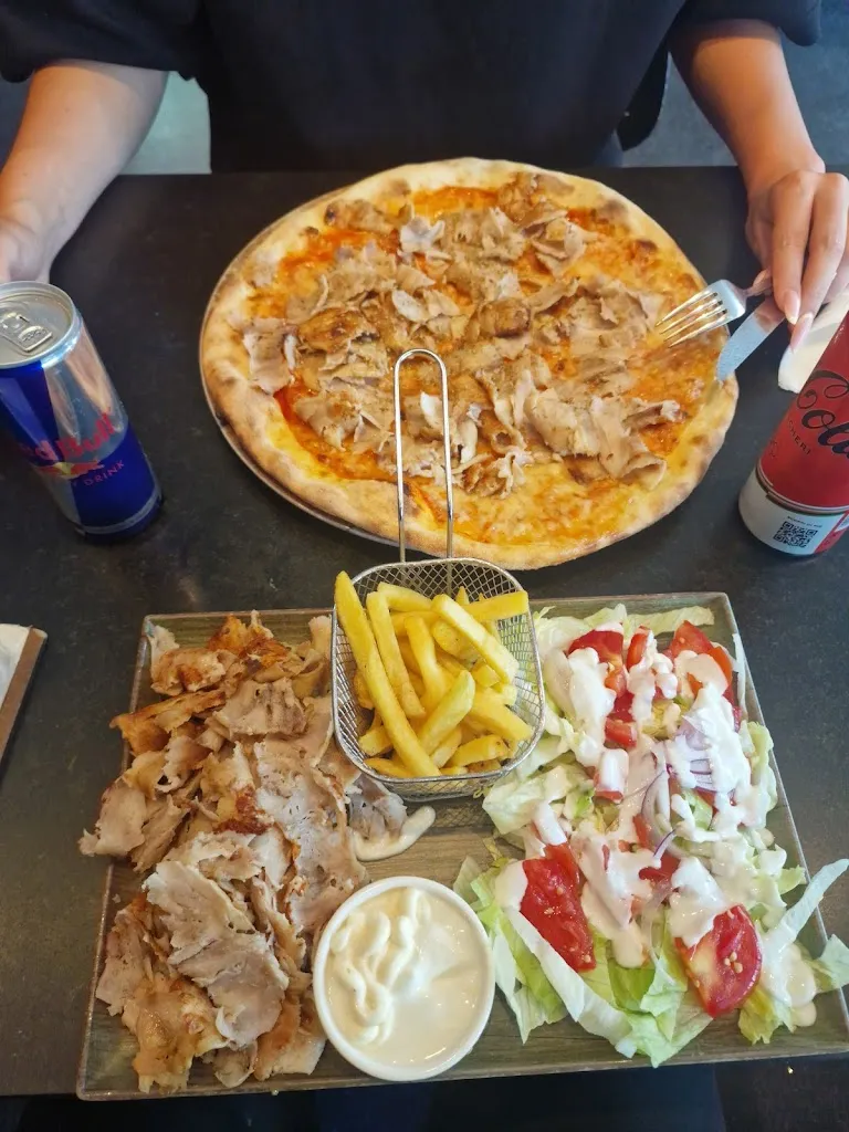 Adrian Pilarz_Pizza BAKI_Brunico_recensione