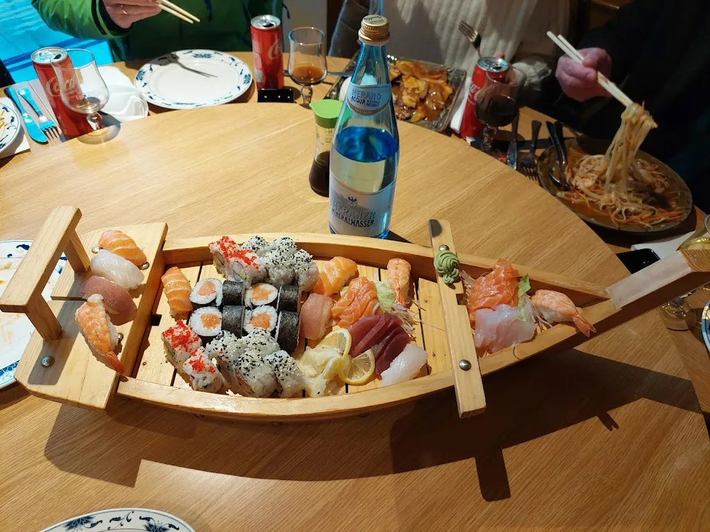 Bella Cina_Brunico_slider_image_3