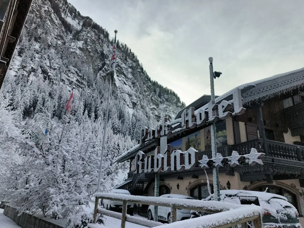 andrew clutterbuck_Park Hotel & Club Rubino Deluxe_Campitello di Fassa_review