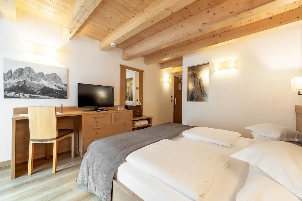 Hotel Gran Paradis_Campitello di Fassa_slider_image_3