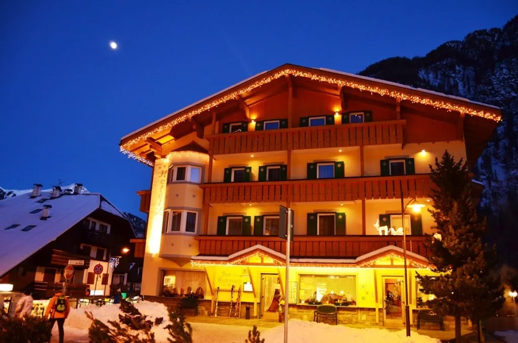 Hotel LADINA HOLIDAY_Campitello di Fassa_slider_image_1