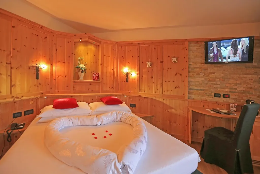 Hotel LADINA HOLIDAY_Campitello di Fassa_slider_image_3