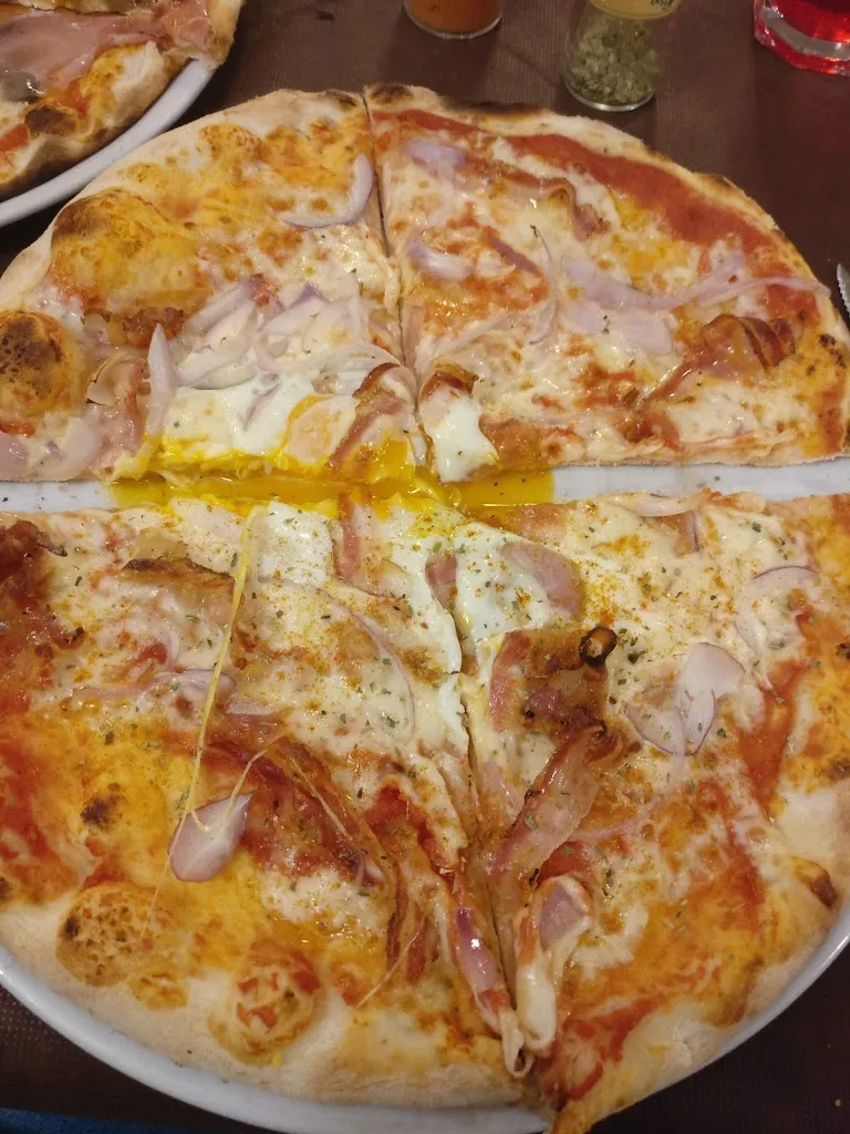 Menu_Pizzeria Ristorante Birreria_Campitello di Fassa_image_5