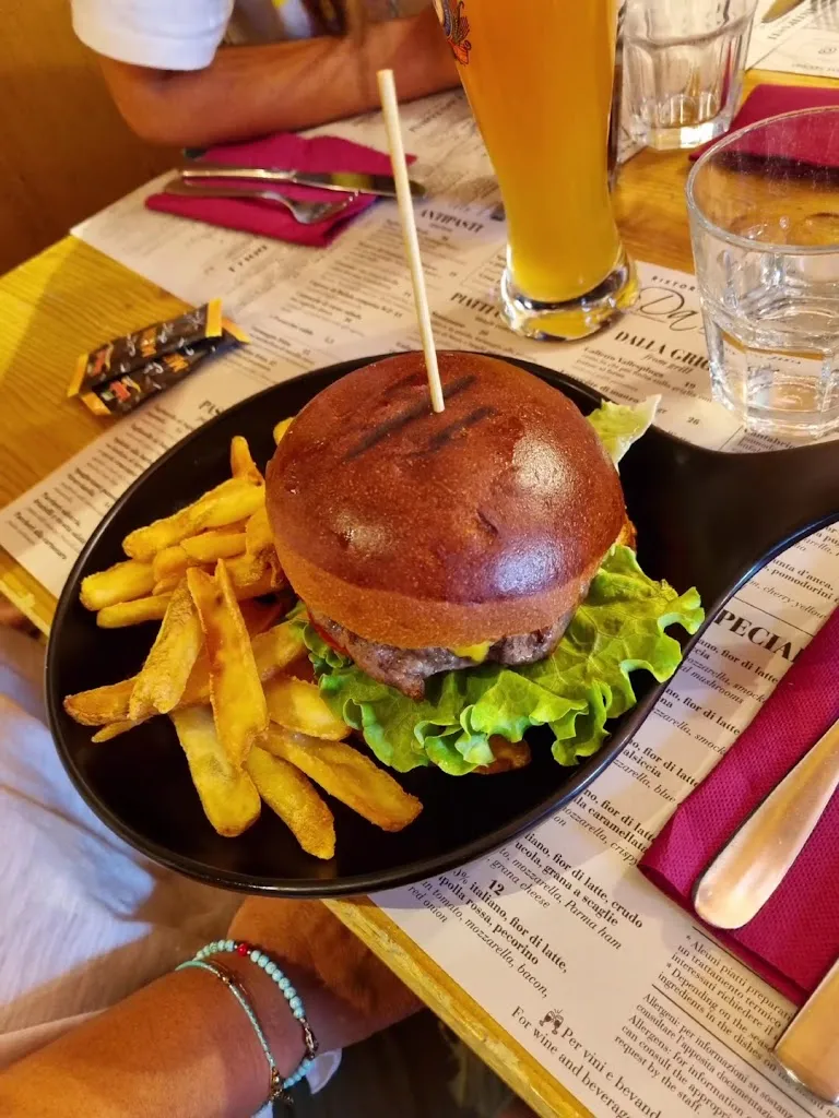 L'Ostaria da Besic_Campitello di Fassa_slider_image_2