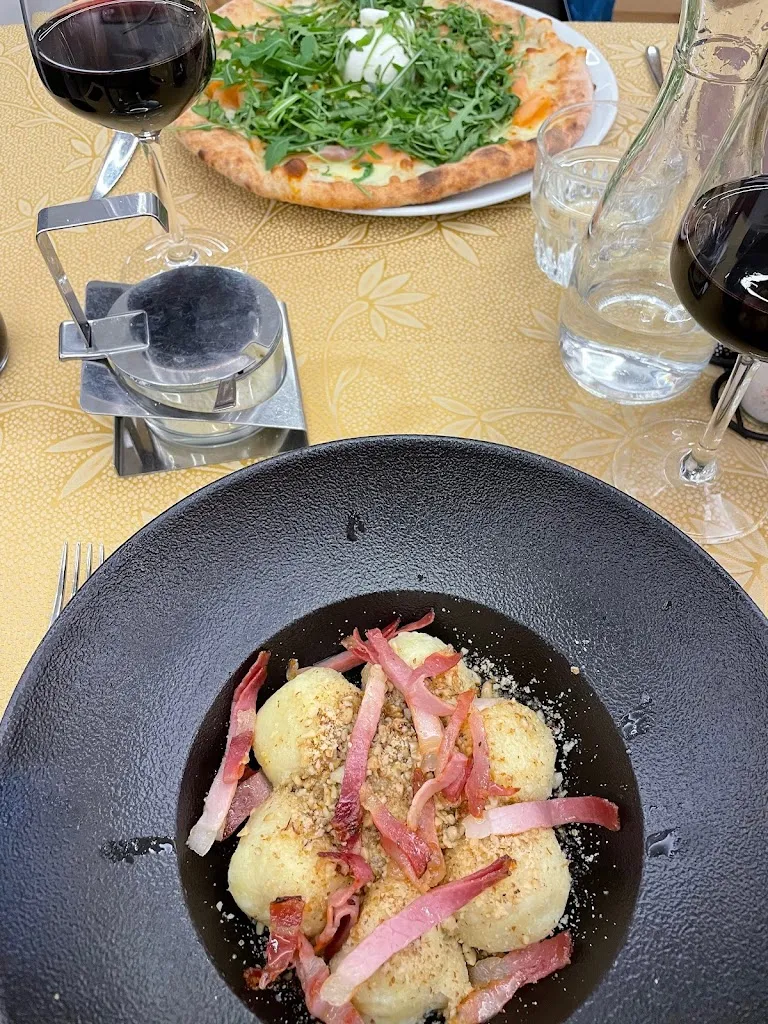 Tom Hecht_Hotel Pizzeria Niagara_Campodenno_review