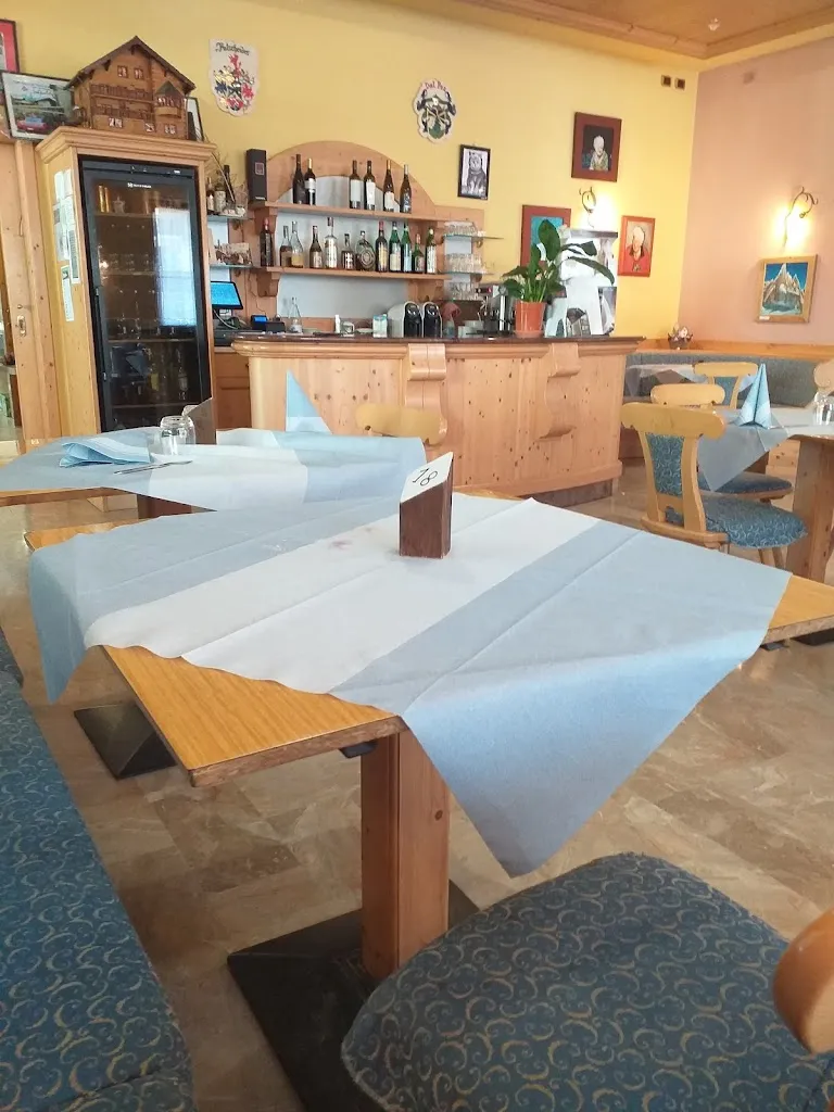 Albergo Ristorante Pizzeria DalPez restaurant in Campodenno