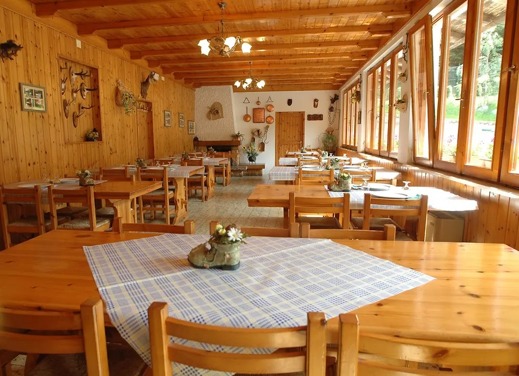 Baita Marnara Maso Milano Ristorante restaurant in Campodenno