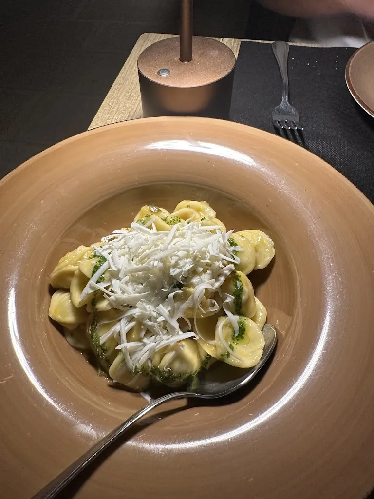 Natalie Stevenson_Pavì wine restaurant_Locorotondo_review