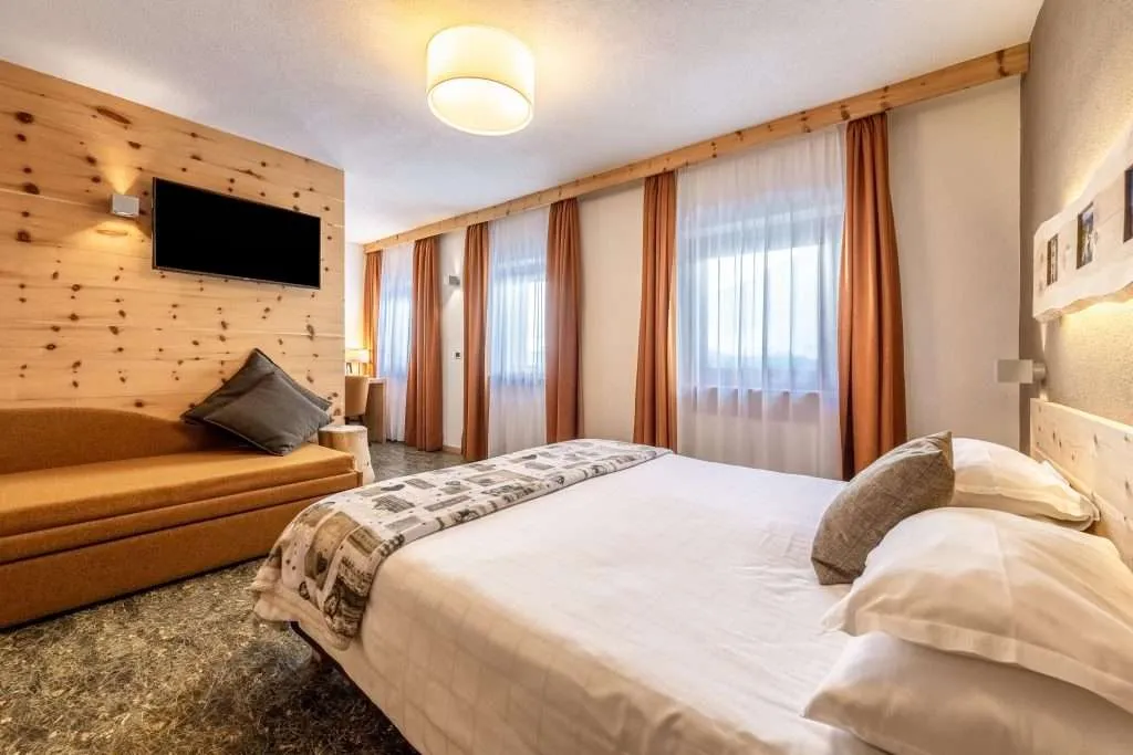 Hotel Col di Lana_Canazei_slider_image_3