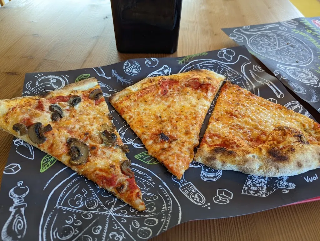 Menu_Pizza shop_Carano_image_5