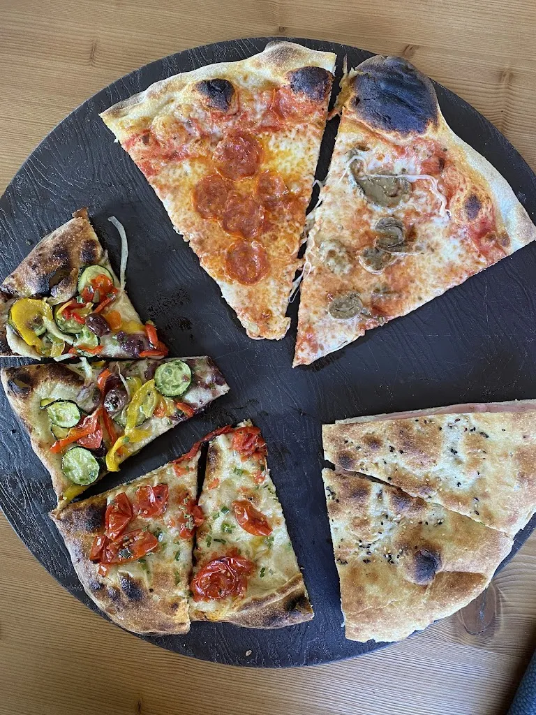 Menu_Pizza shop_Carano_image_6