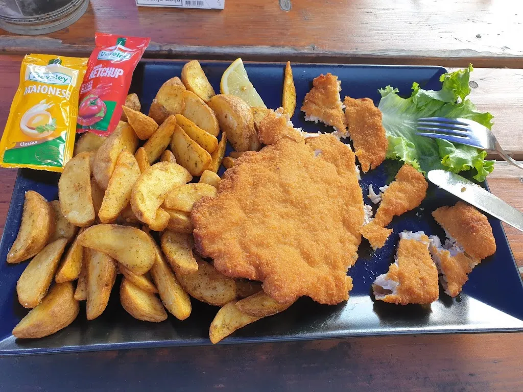 Spike Spike_V MOTOR Bar & Grill_Campo di Trens_review