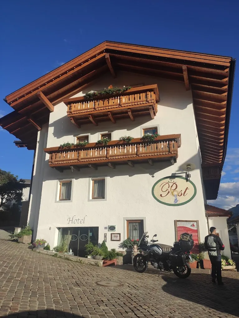 Viviana Parra_Hotel Gasthaus Post_Campo di Trens_review