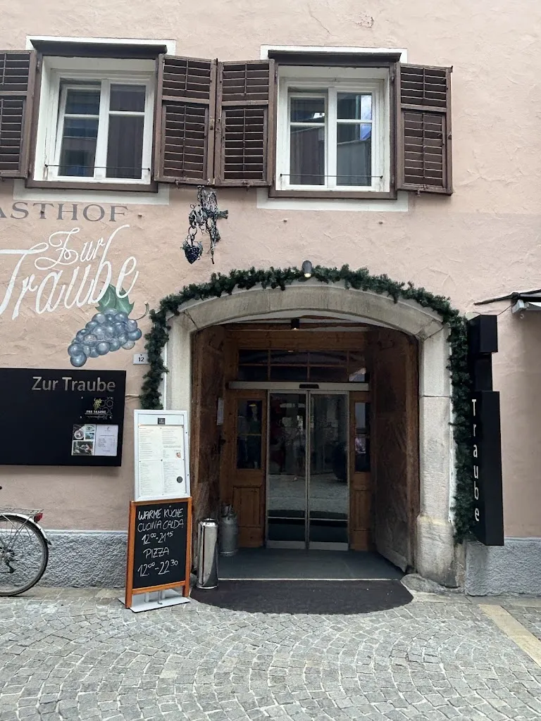 Marta Coppin_Ristorante Pizzeria Zur Traube_Campo di Trens_review