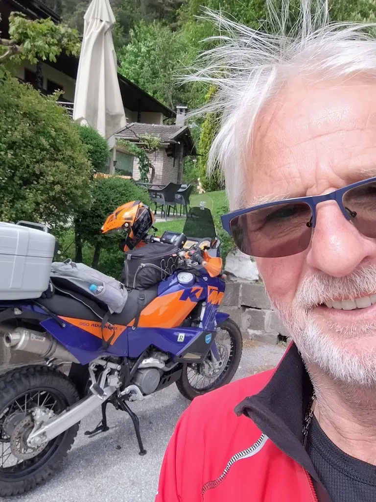 Fritz Heiniger_Gasthof Albergo Restaurant Burgfrieden_Campo di Trens_recensione