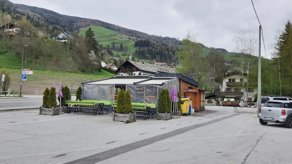 Sasan Mehran_The Kitchen – Der Treffpunkt BY ANGI_Campo di Trens_review