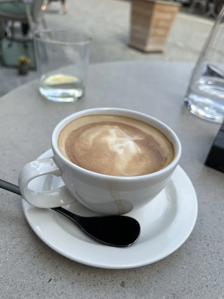 Kush Pathak_Schwarzer Adler Restaurant_Campo di Trens_review