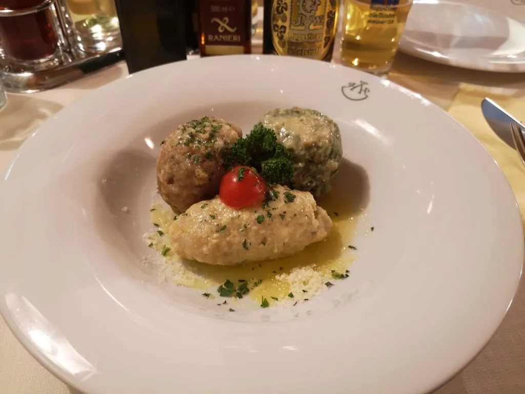 LIGNOCON UG_Hubertushof_Campo di Trens_review