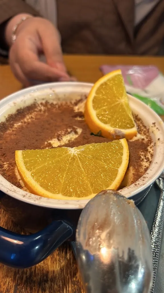 Ali Al Ghamdi_Zoll Steakhouse, Burger & more_Campo di Trens_review