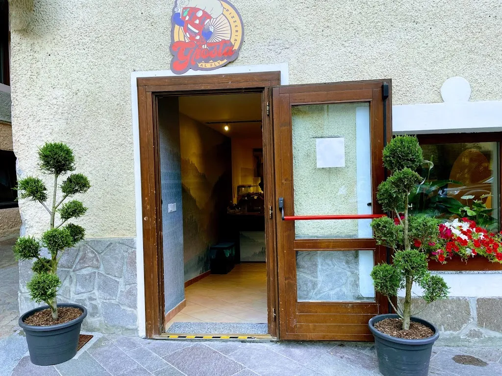 La grosta al Fly restaurant in Carisolo