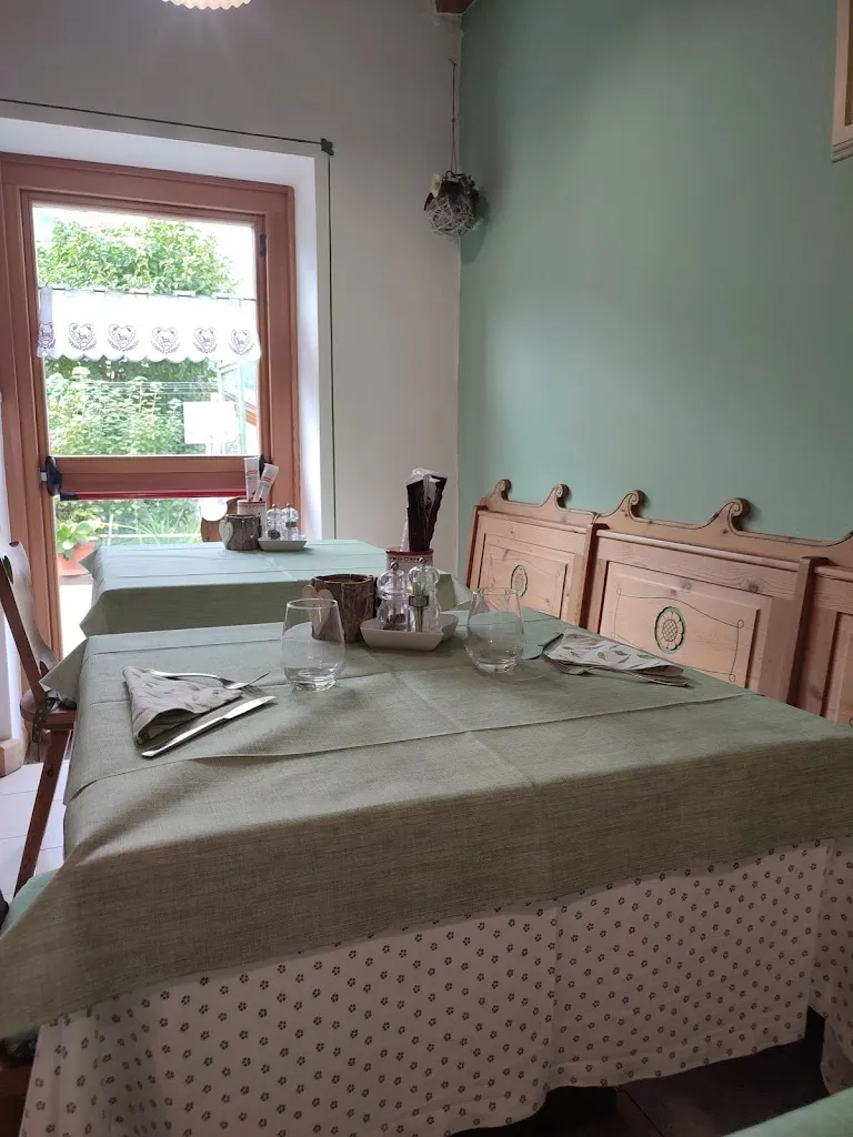 angelo russo_The Brickyard_Canal San Bovo_review