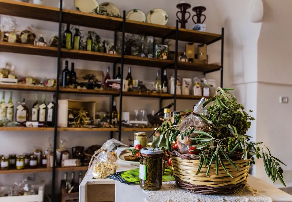 L'Arco Dei Tipici restaurant in Locorotondo