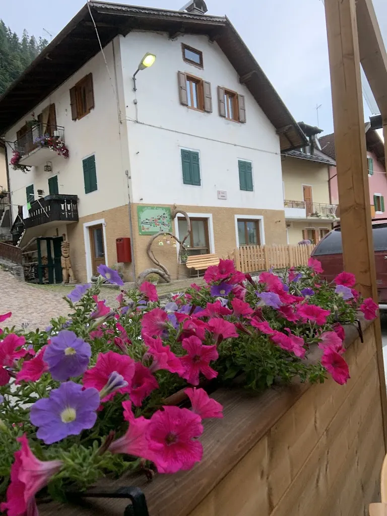 Stefan Tornbjerg Nielsen_Pizzeria Passo Gobbera 17 Ernestina gobber_Canal San Bovo_review