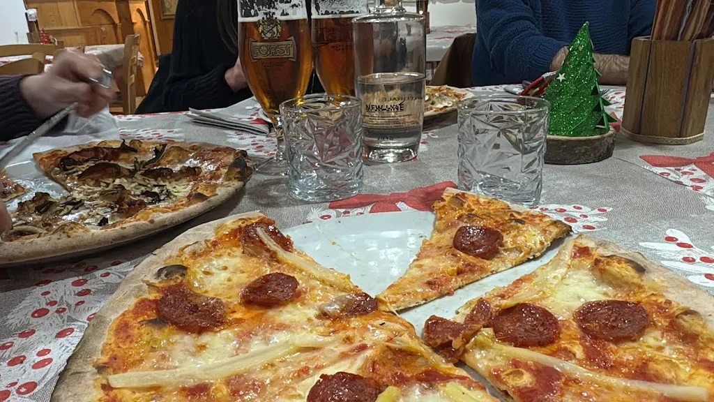 Pizzeria Passo Gobbera 17 Ernestina gobber_Canal San Bovo_slider_image_2