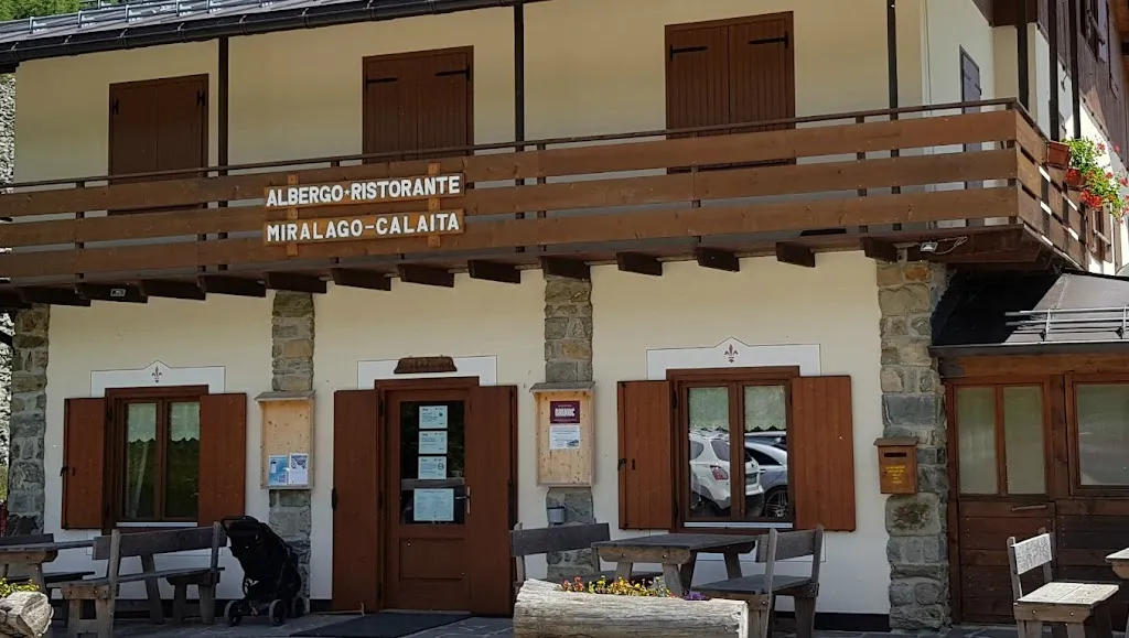 Albergo Ristorante Miralago Calaita restaurant in Canal San Bovo