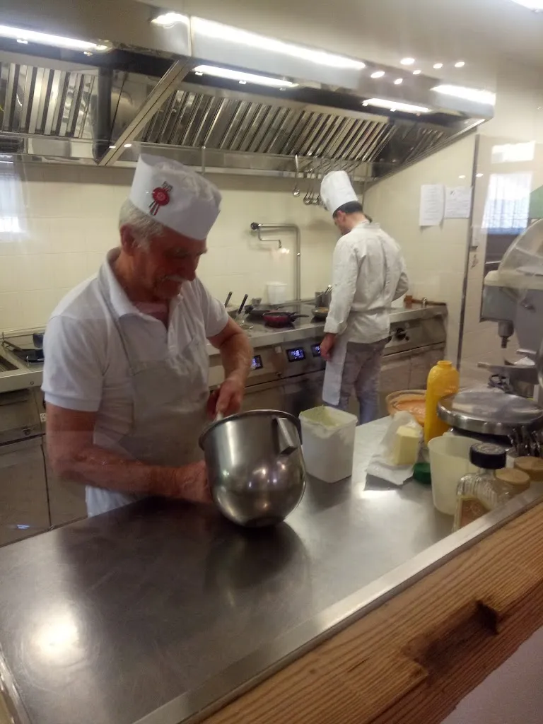 Carly Hunter_La Doga_Canal San Bovo_review