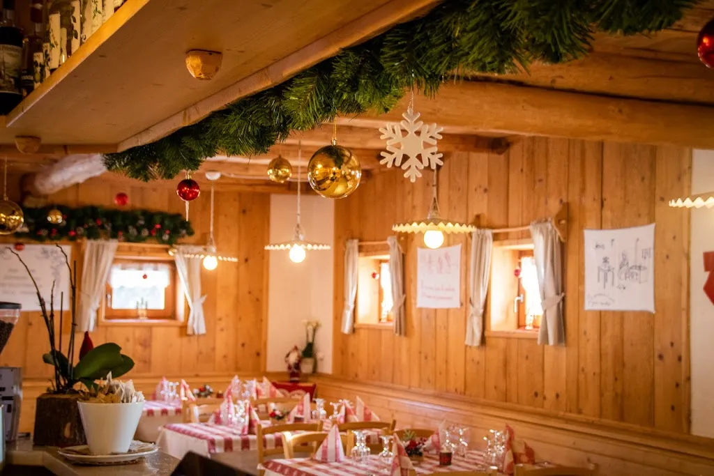 Agritur Malga Lozen restaurant in Canal San Bovo