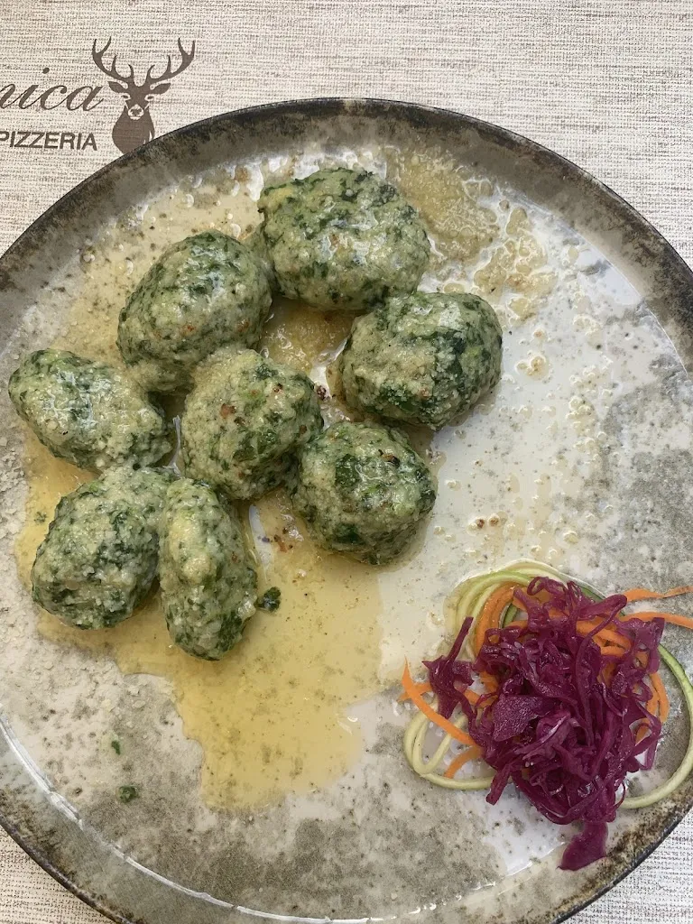 Julia Kirst_Bar ristorante Arnica_Castelfondo_review