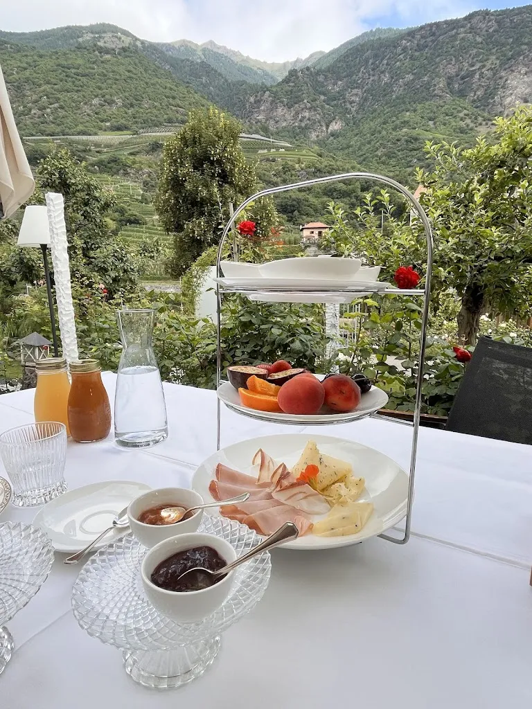 Elliot Leung_Kuppelrain_Castelbello_review