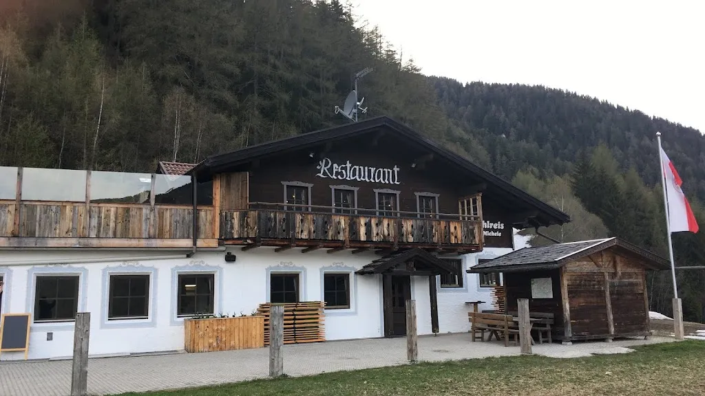 Dusan Stanisic_Restaurant Mitte_Hitte_Campo Tures_review