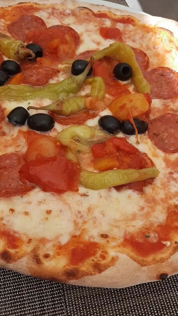 Pizzeria Restaurant Rosmarin_Campo Tures_slider_image_2