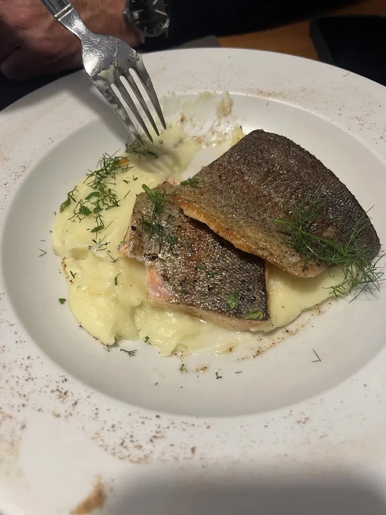 Vanessa Vecellio_Zum Turm_Campo Tures_review