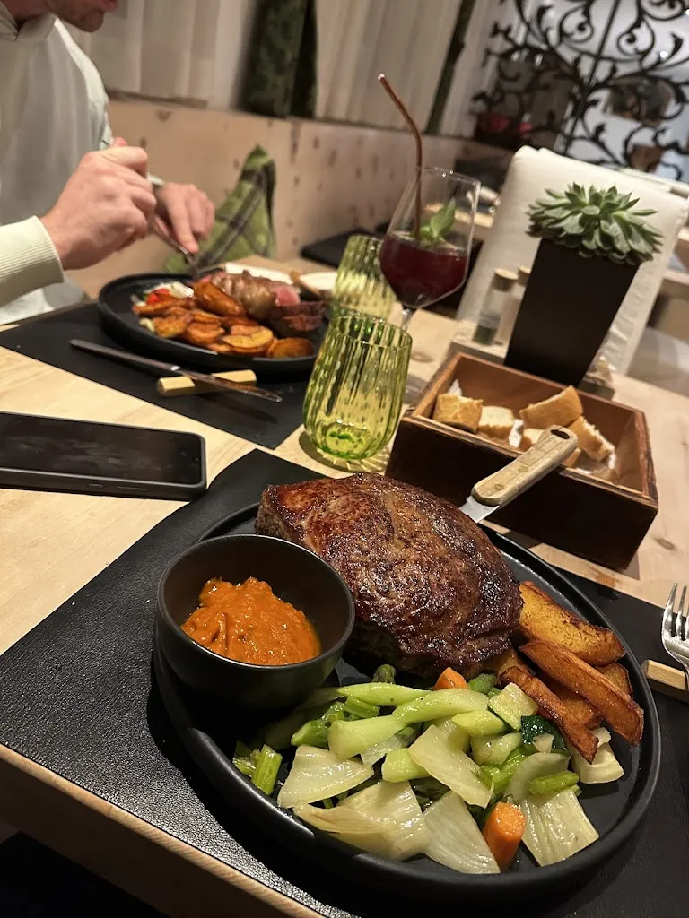 marlies mazereel_Albergo Daimer_Campo Tures_review