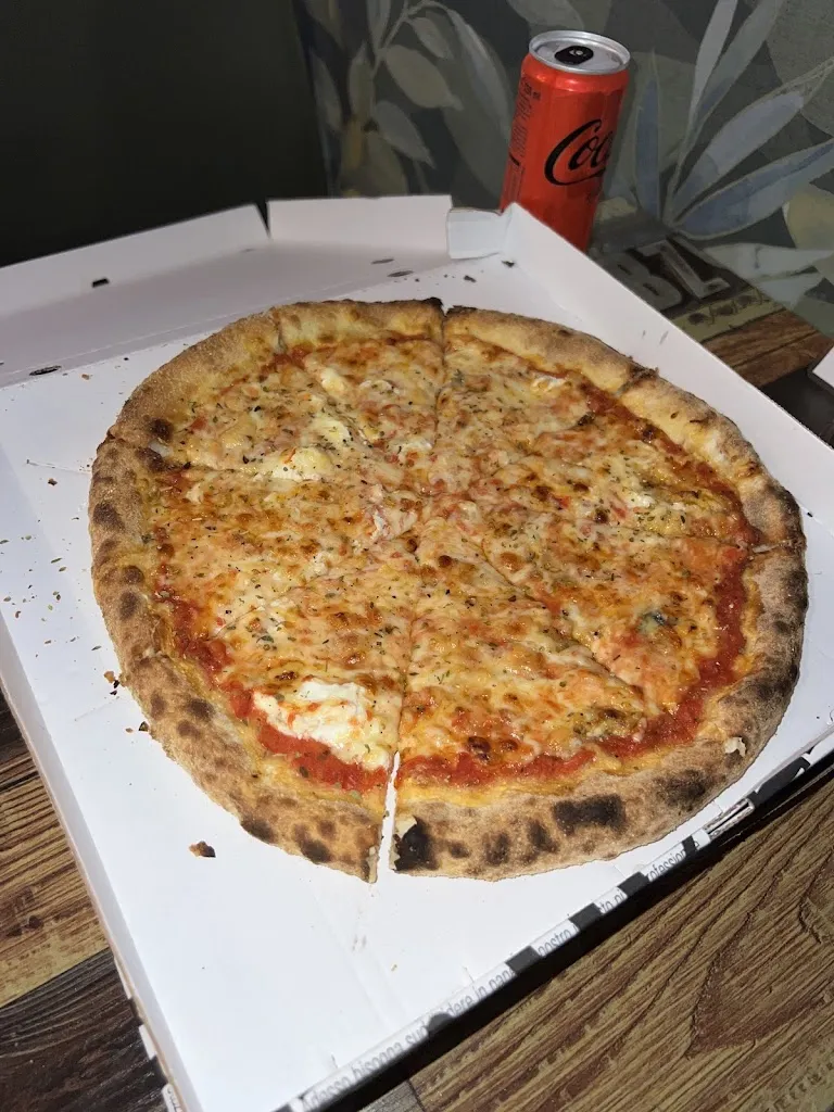 Iulian Oana_Hoi Pizza_Campo Tures_review