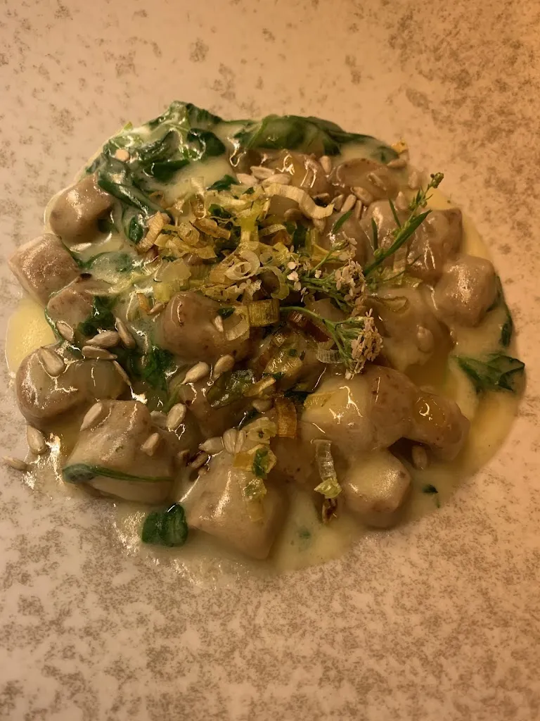 Martina Mei_Kräuterrestaurant Arcana_Campo Tures_review