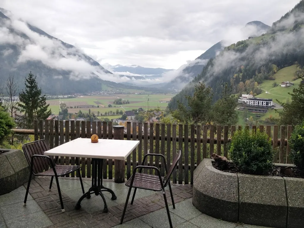 Burgcafe restaurant in Campo Tures