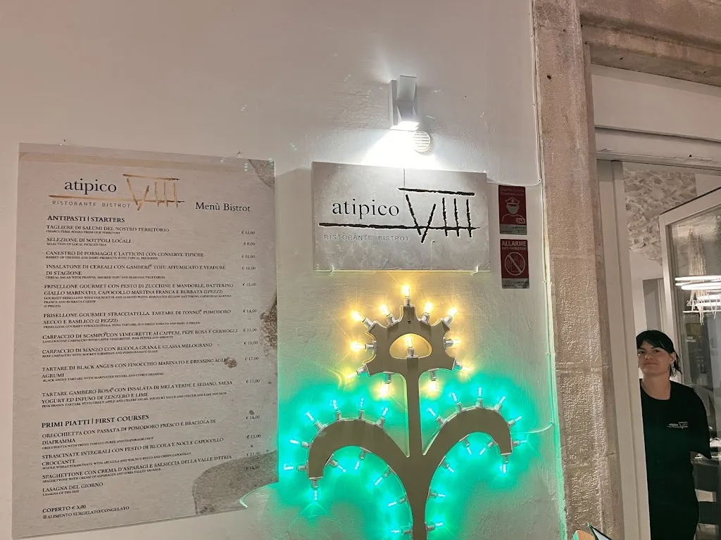 Gian Vialllo_Atipico VIII - Ristorante Bistrot & Cocktail Bar_Locorotondo_review