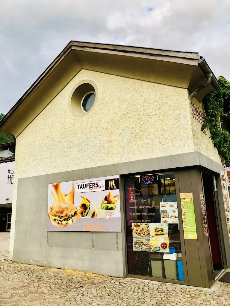 Taufers Express Pizza & Grill_Campo Tures_slider_image_1