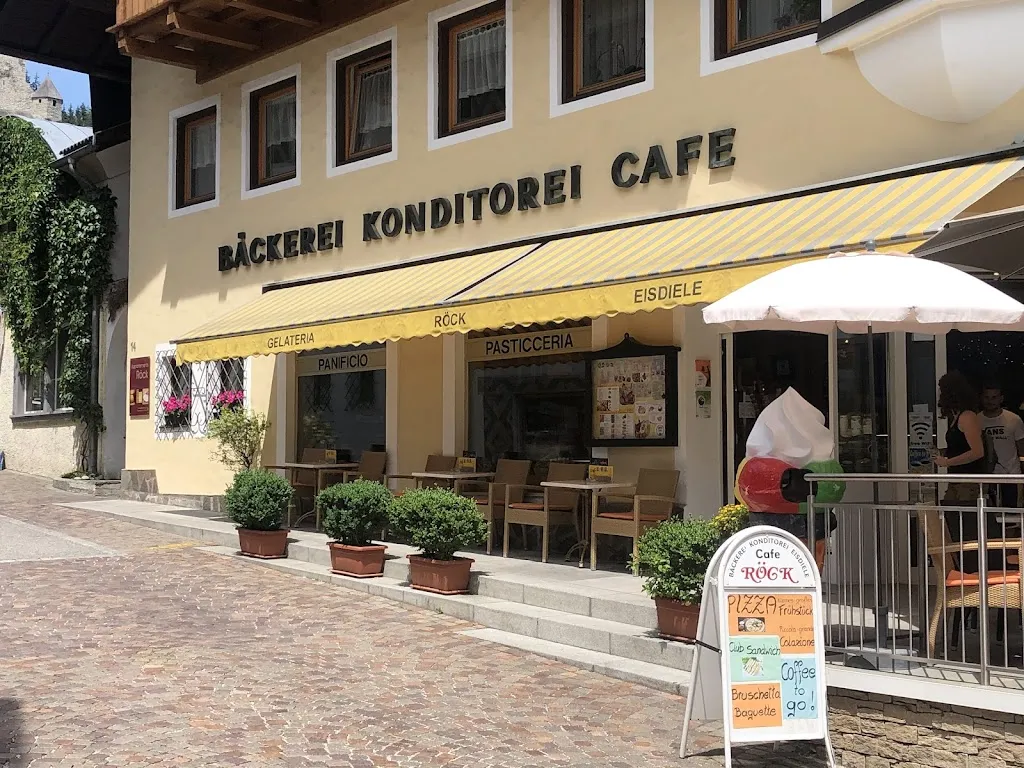 Konditorei Cafè Eisdiele Snack Bar Röck restaurant in Campo Tures