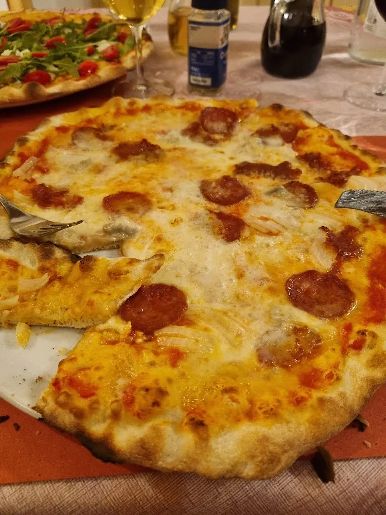 ishaychuk_Bar Pizzeria Crosara_Castello Tesino_review