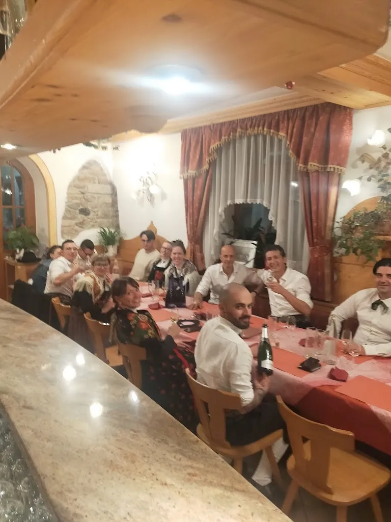 Bar Pizzeria Crosara restaurant in Castello Tesino