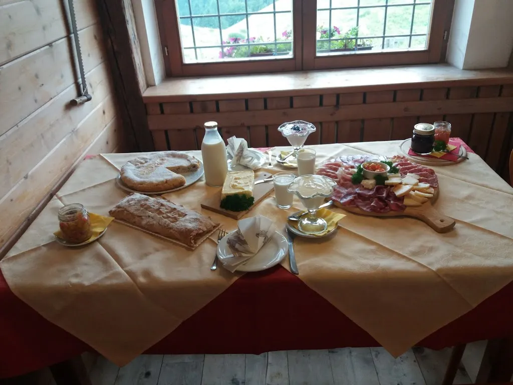 Agritur Malga Arpaco restaurant in Castello Tesino