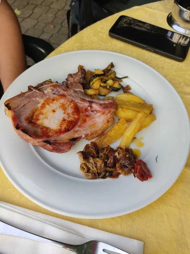 Hotel - Albergo Dolomiti - Ristorante_Cavareno_slider_image_2